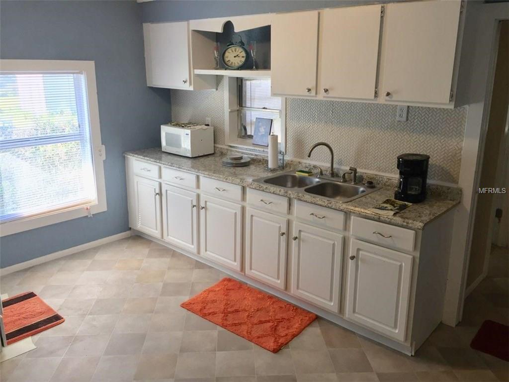 512 21ST STREET E, PALMETTO, Florida 34221, 3 Bedrooms Bedrooms, 7 Rooms Rooms,2 BathroomsBathrooms,Residential,For sale,21ST,A4207830