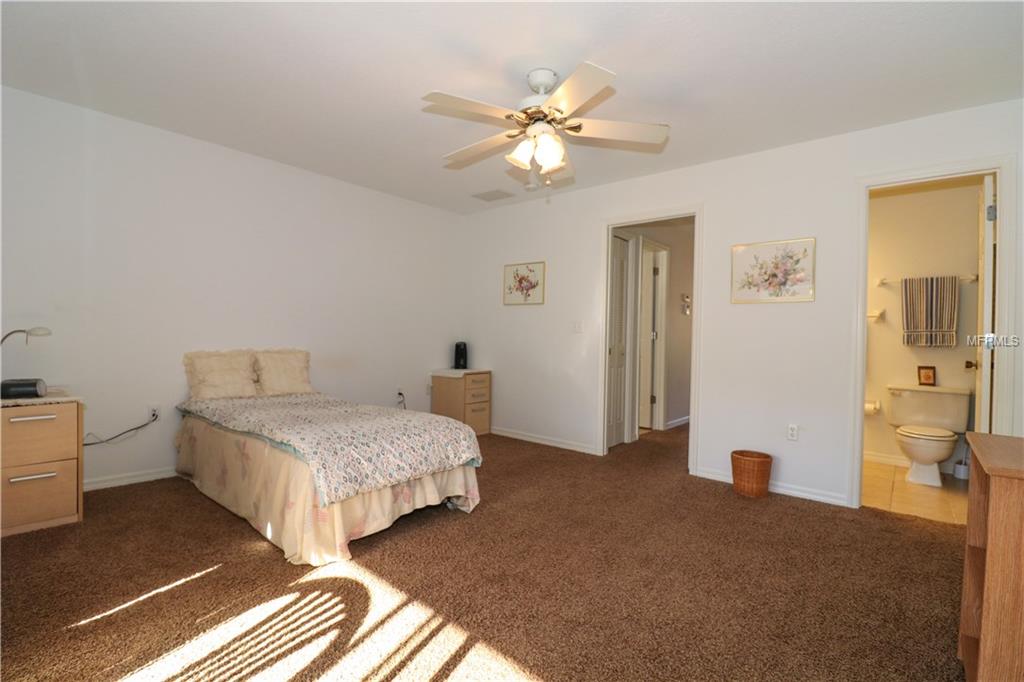 9 QUAILS RUN BOULEVARD, ENGLEWOOD, Florida 34223, 1 Bedroom Bedrooms, 5 Rooms Rooms,1 BathroomBathrooms,Residential,For sale,QUAILS RUN,D5922826