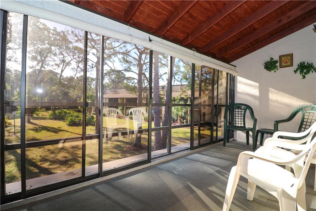 9 QUAILS RUN BOULEVARD, ENGLEWOOD, Florida 34223, 1 Bedroom Bedrooms, 5 Rooms Rooms,1 BathroomBathrooms,Residential,For sale,QUAILS RUN,D5922826