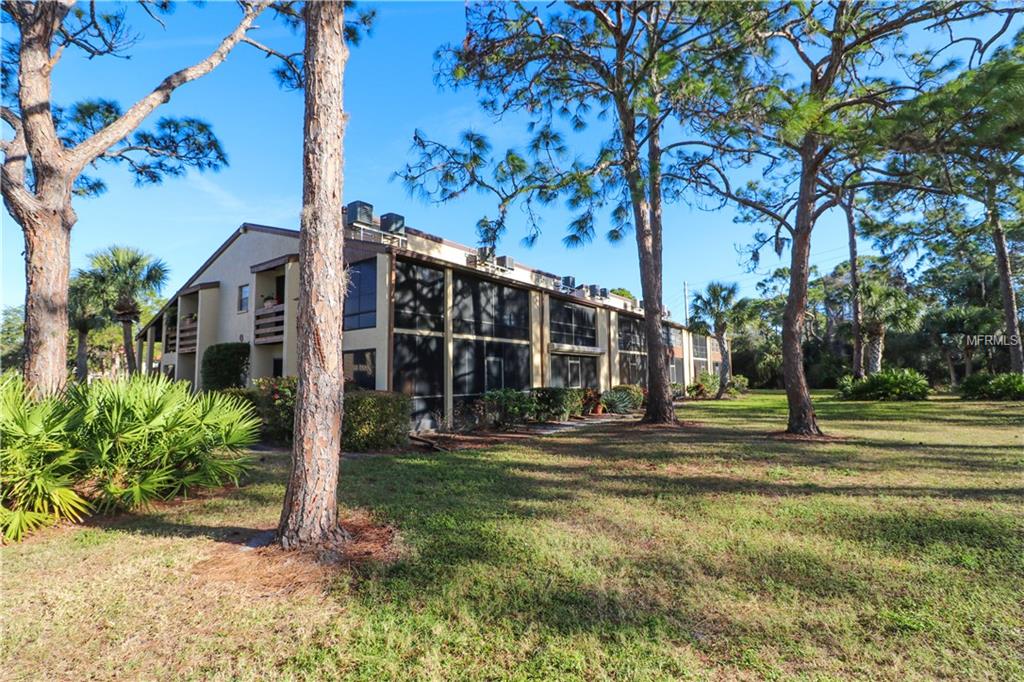 9 QUAILS RUN BOULEVARD, ENGLEWOOD, Florida 34223, 1 Bedroom Bedrooms, 5 Rooms Rooms,1 BathroomBathrooms,Residential,For sale,QUAILS RUN,D5922826