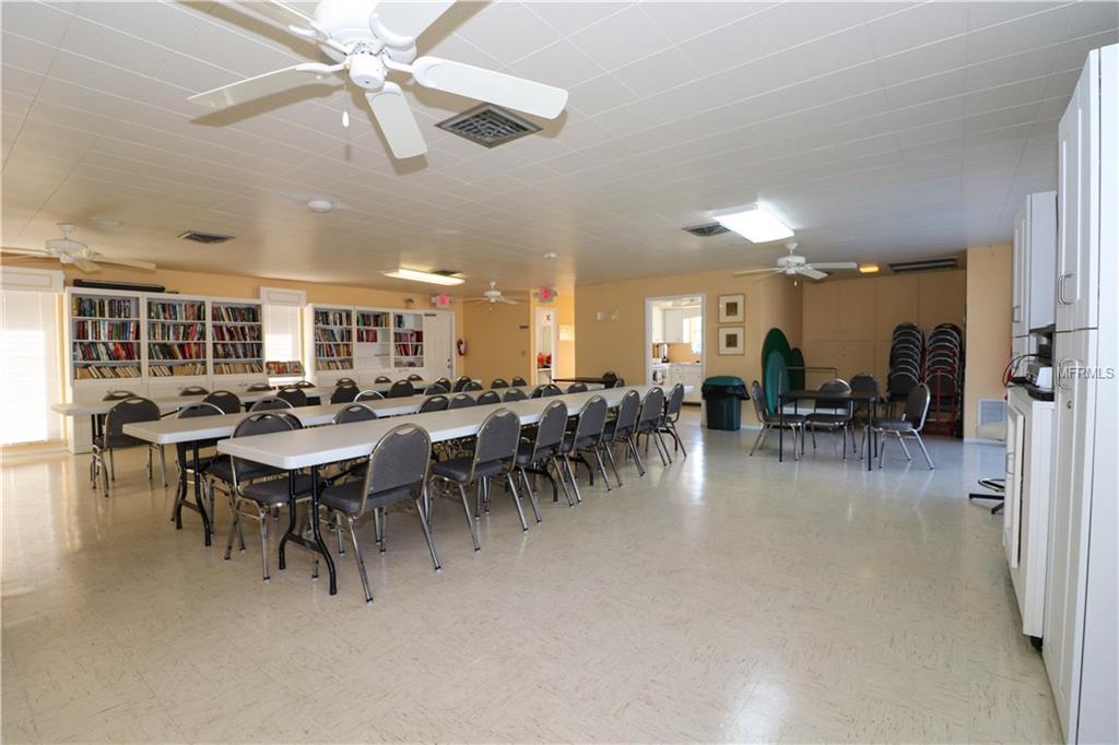 9 QUAILS RUN BOULEVARD, ENGLEWOOD, Florida 34223, 1 Bedroom Bedrooms, 5 Rooms Rooms,1 BathroomBathrooms,Residential,For sale,QUAILS RUN,D5922826