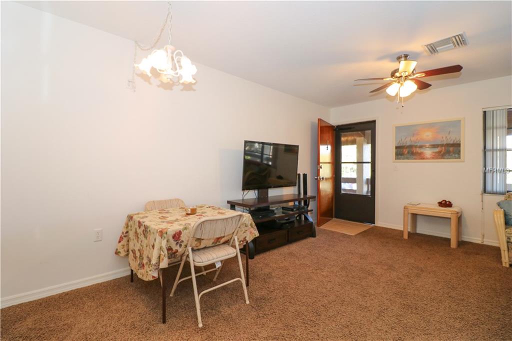 9 QUAILS RUN BOULEVARD, ENGLEWOOD, Florida 34223, 1 Bedroom Bedrooms, 5 Rooms Rooms,1 BathroomBathrooms,Residential,For sale,QUAILS RUN,D5922826