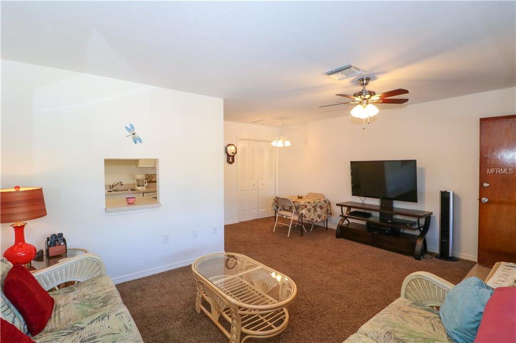 9 QUAILS RUN BOULEVARD, ENGLEWOOD, Florida 34223, 1 Bedroom Bedrooms, 5 Rooms Rooms,1 BathroomBathrooms,Residential,For sale,QUAILS RUN,D5922826