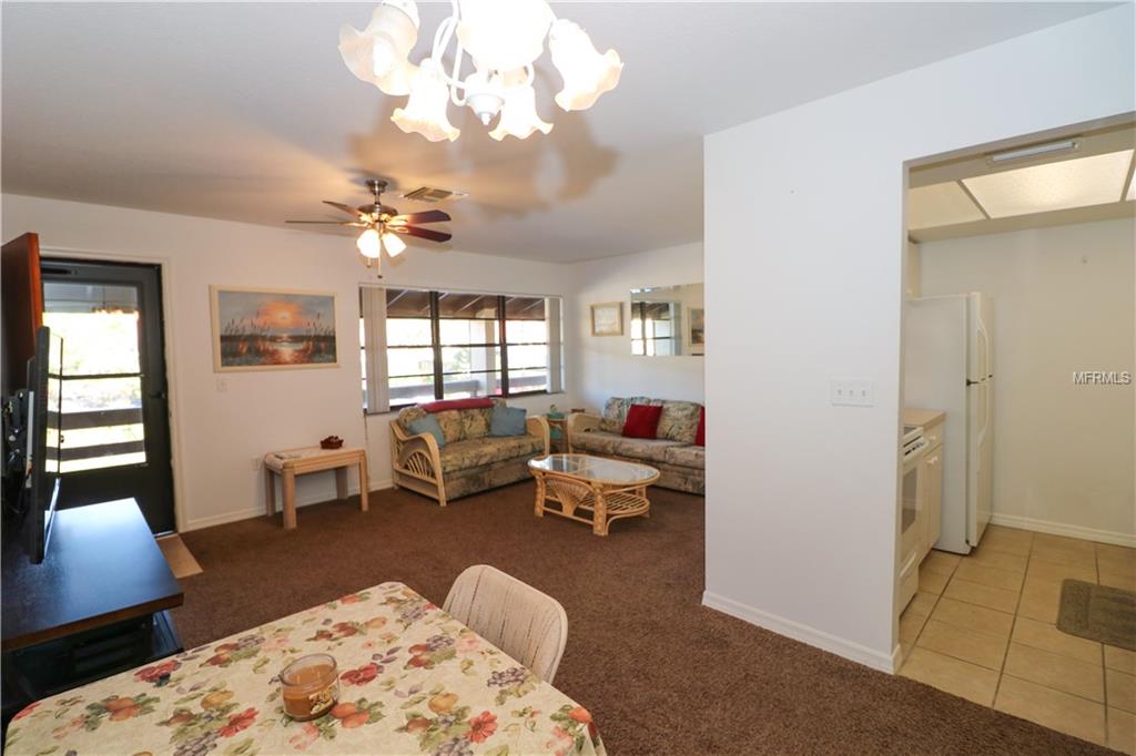 9 QUAILS RUN BOULEVARD, ENGLEWOOD, Florida 34223, 1 Bedroom Bedrooms, 5 Rooms Rooms,1 BathroomBathrooms,Residential,For sale,QUAILS RUN,D5922826