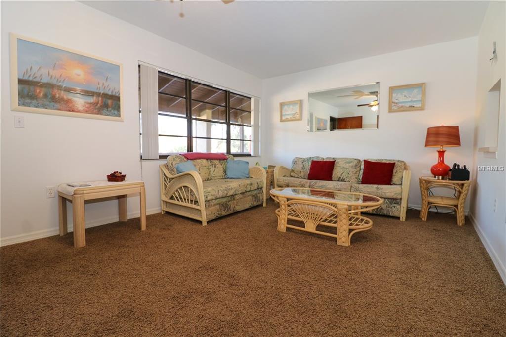 9 QUAILS RUN BOULEVARD, ENGLEWOOD, Florida 34223, 1 Bedroom Bedrooms, 5 Rooms Rooms,1 BathroomBathrooms,Residential,For sale,QUAILS RUN,D5922826