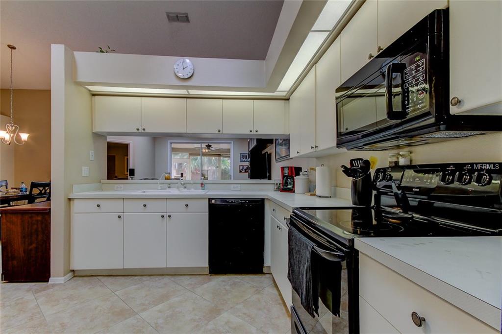 2591 NORTHFIELD LANE, CLEARWATER, Florida 33761, 3 Bedrooms Bedrooms, 3 Rooms Rooms,2 BathroomsBathrooms,Residential,For sale,NORTHFIELD,U7846743