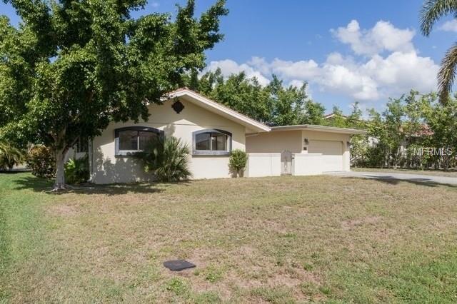 2330 PALM TREE DRIVE, PUNTA GORDA, Florida 33950, 2 Bedrooms Bedrooms, 3 Rooms Rooms,2 BathroomsBathrooms,Residential,For sale,PALM TREE,O5561193