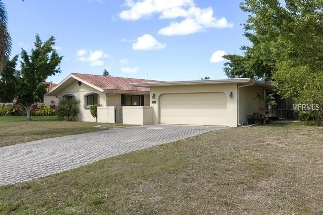 2330 PALM TREE DRIVE, PUNTA GORDA, Florida 33950, 2 Bedrooms Bedrooms, 3 Rooms Rooms,2 BathroomsBathrooms,Residential,For sale,PALM TREE,O5561193