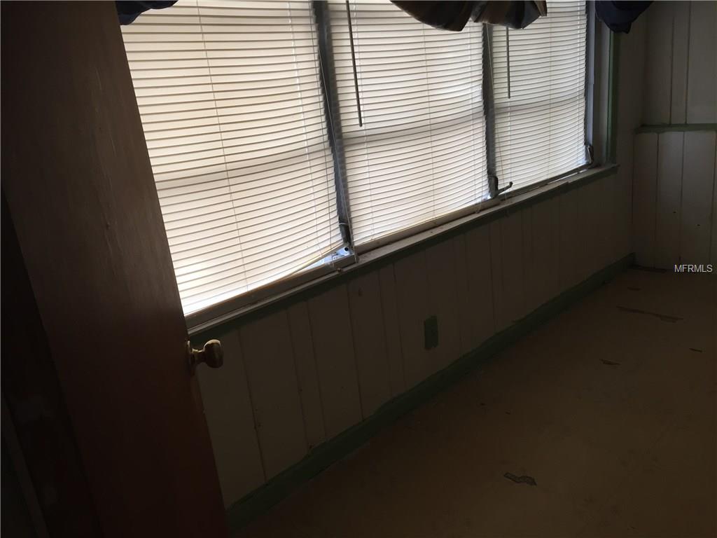 5047 10TH AVENUE S, GULFPORT, Florida 33707, 2 Bedrooms Bedrooms, 4 Rooms Rooms,1 BathroomBathrooms,Residential,For sale,10TH,U7847300