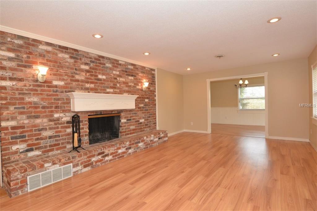 1236 CARVELL DRIVE, WINTER PARK, Florida 32792, 3 Bedrooms Bedrooms, 6 Rooms Rooms,2 BathroomsBathrooms,Residential,For sale,CARVELL,O5561835