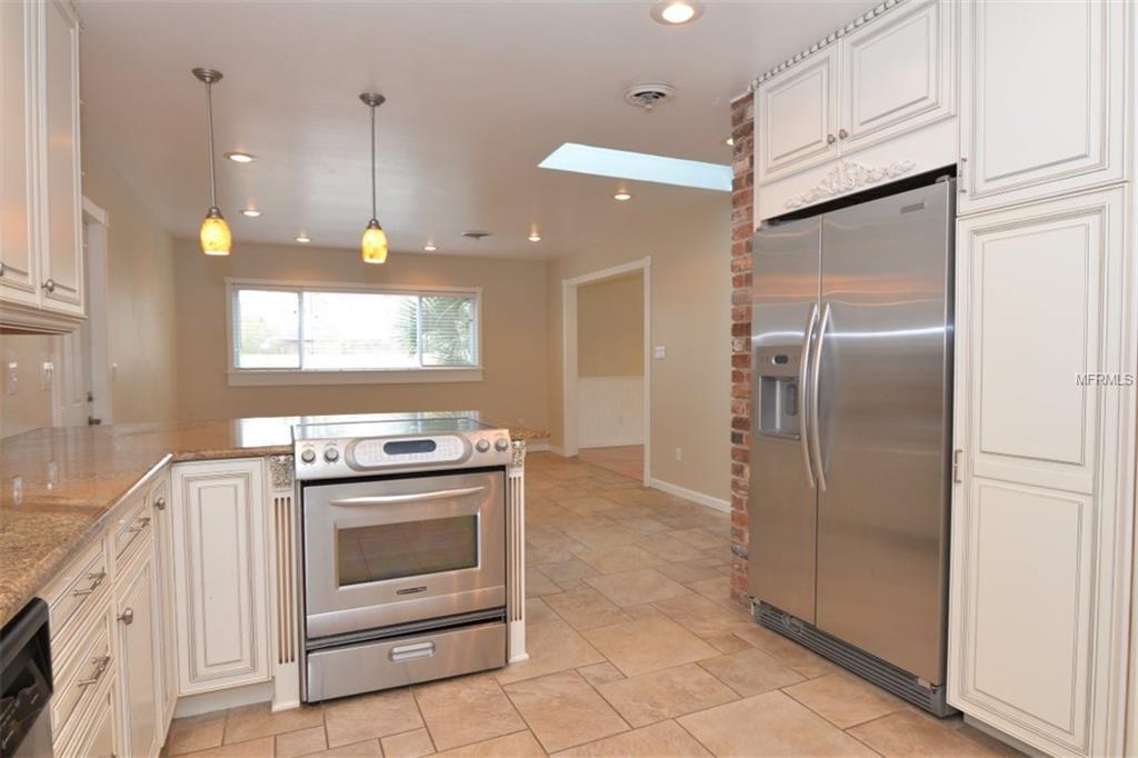 1236 CARVELL DRIVE, WINTER PARK, Florida 32792, 3 Bedrooms Bedrooms, 6 Rooms Rooms,2 BathroomsBathrooms,Residential,For sale,CARVELL,O5561835