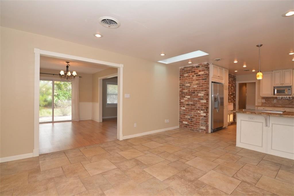 1236 CARVELL DRIVE, WINTER PARK, Florida 32792, 3 Bedrooms Bedrooms, 6 Rooms Rooms,2 BathroomsBathrooms,Residential,For sale,CARVELL,O5561835