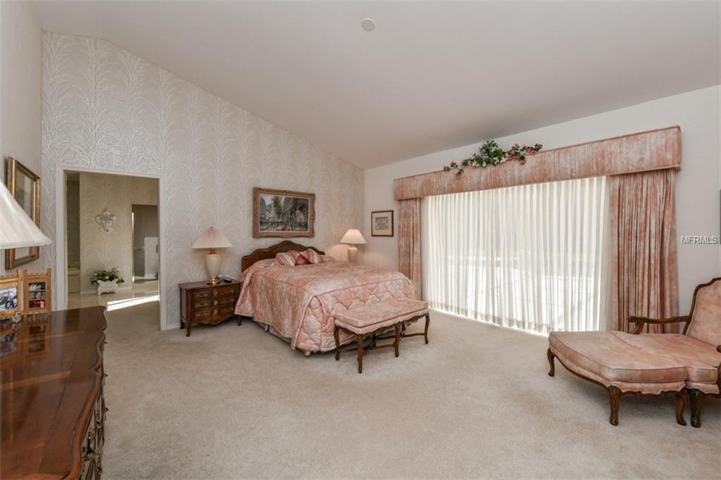 7410 PEARLBUSH LANE, SARASOTA, Florida 34241, 3 Bedrooms Bedrooms, 11 Rooms Rooms,3 BathroomsBathrooms,Residential,For sale,PEARLBUSH,A4199029