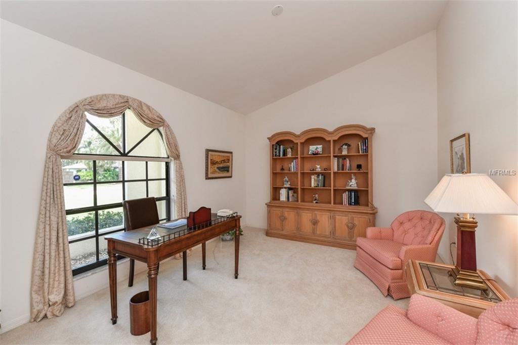 7410 PEARLBUSH LANE, SARASOTA, Florida 34241, 3 Bedrooms Bedrooms, 11 Rooms Rooms,3 BathroomsBathrooms,Residential,For sale,PEARLBUSH,A4199029