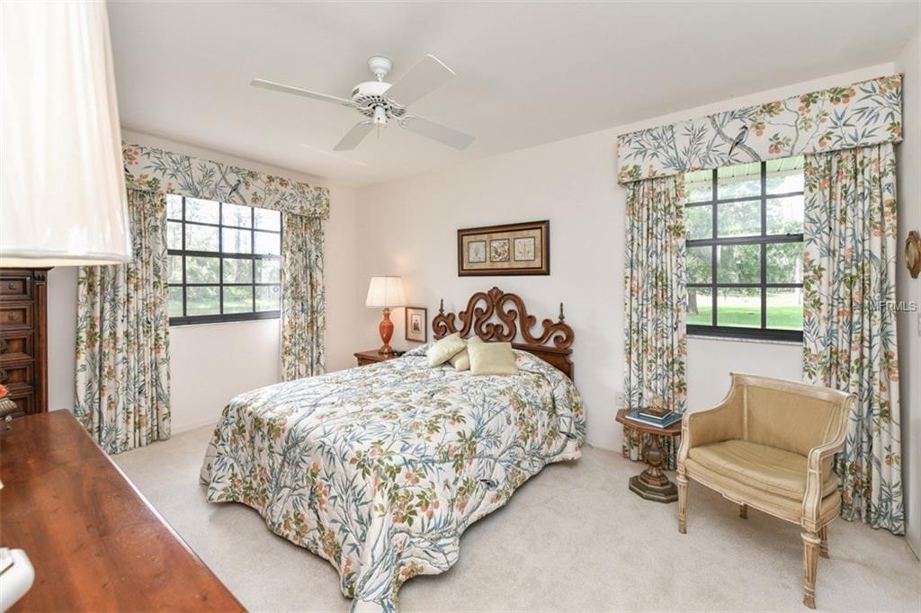 7410 PEARLBUSH LANE, SARASOTA, Florida 34241, 3 Bedrooms Bedrooms, 11 Rooms Rooms,3 BathroomsBathrooms,Residential,For sale,PEARLBUSH,A4199029