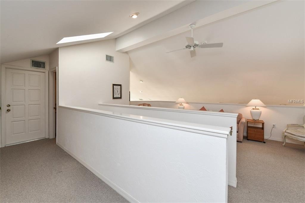 7410 PEARLBUSH LANE, SARASOTA, Florida 34241, 3 Bedrooms Bedrooms, 11 Rooms Rooms,3 BathroomsBathrooms,Residential,For sale,PEARLBUSH,A4199029