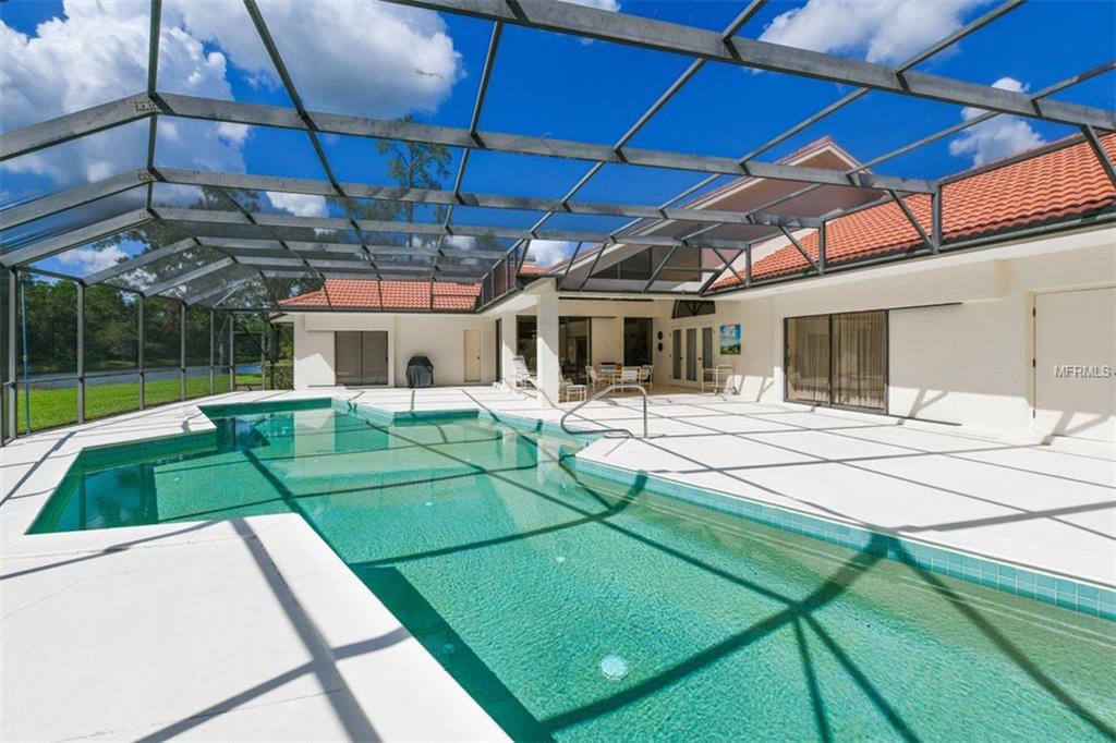 7410 PEARLBUSH LANE, SARASOTA, Florida 34241, 3 Bedrooms Bedrooms, 11 Rooms Rooms,3 BathroomsBathrooms,Residential,For sale,PEARLBUSH,A4199029