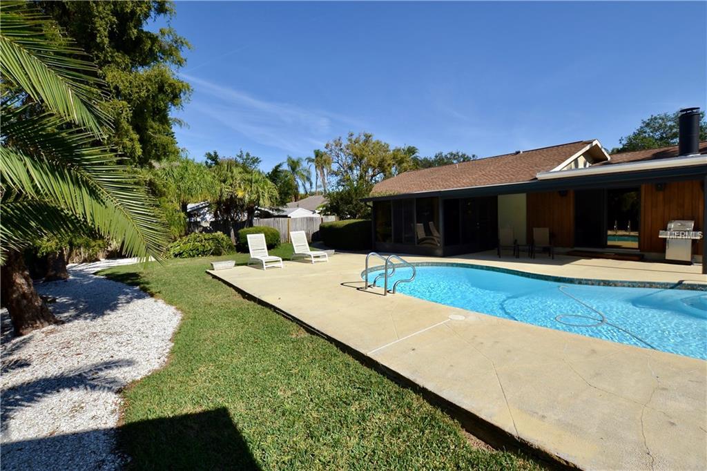 12542 137TH STREET N, LARGO, Florida 33774, 3 Bedrooms Bedrooms, 8 Rooms Rooms,2 BathroomsBathrooms,Residential,For sale,137TH,U7840534