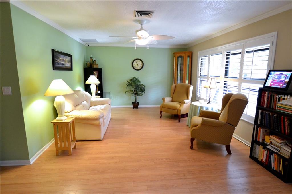 12542 137TH STREET N, LARGO, Florida 33774, 3 Bedrooms Bedrooms, 8 Rooms Rooms,2 BathroomsBathrooms,Residential,For sale,137TH,U7840534