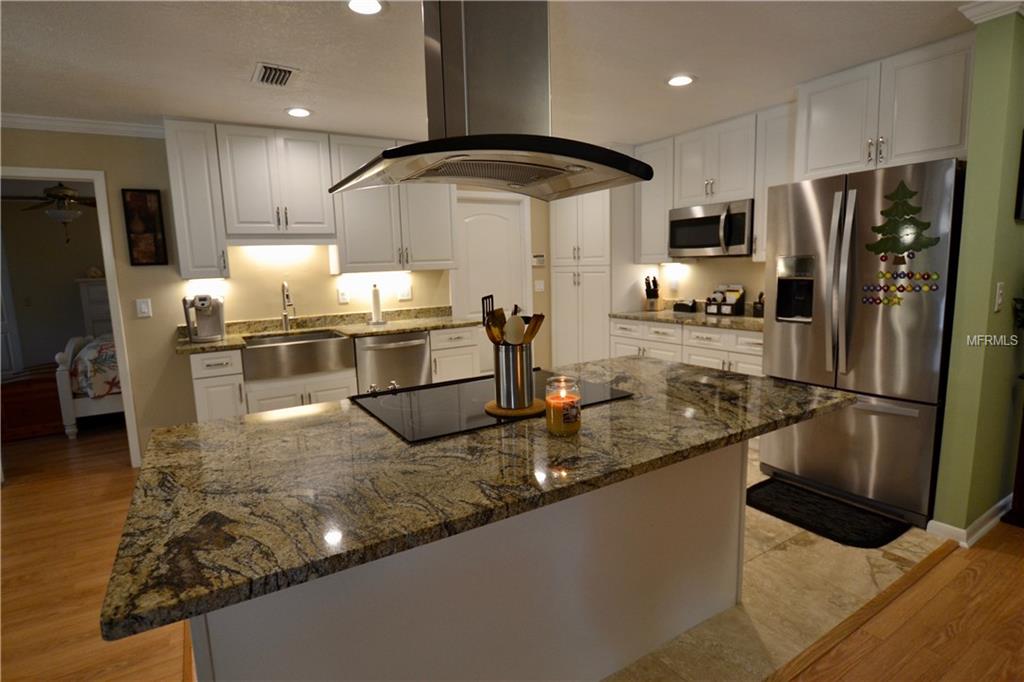 12542 137TH STREET N, LARGO, Florida 33774, 3 Bedrooms Bedrooms, 8 Rooms Rooms,2 BathroomsBathrooms,Residential,For sale,137TH,U7840534