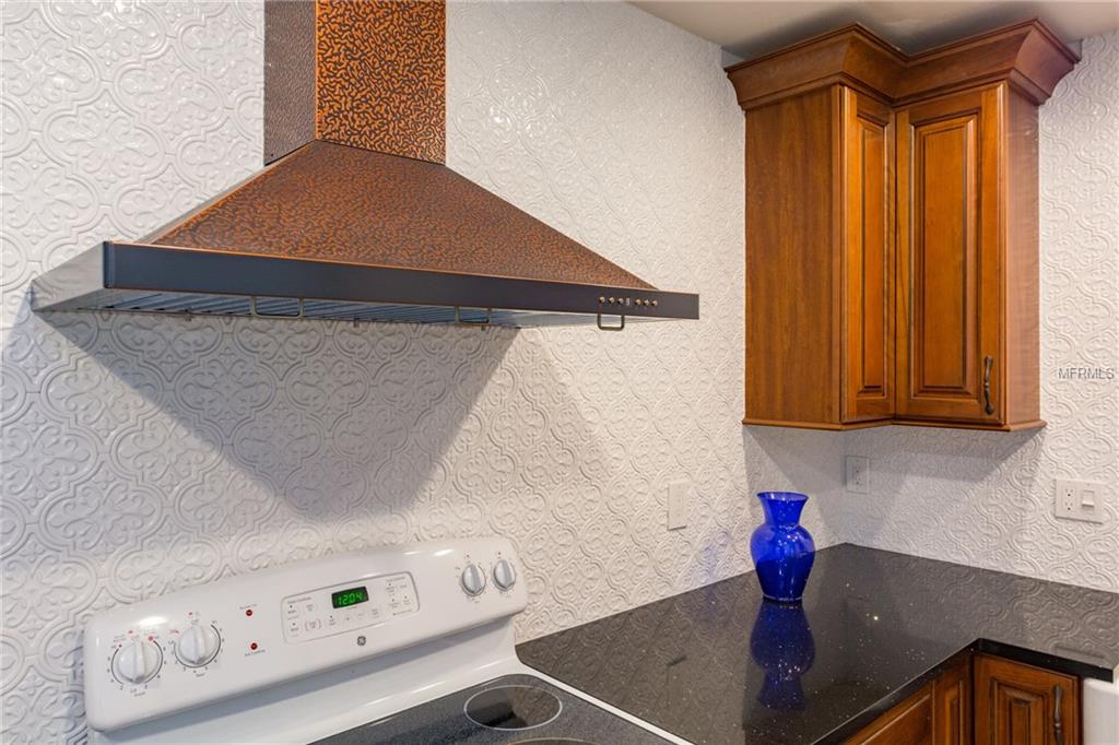 2320 51ST AVENUE E, BRADENTON, Florida 34203, 3 Bedrooms Bedrooms, 7 Rooms Rooms,2 BathroomsBathrooms,Residential,For sale,51ST,A4204581