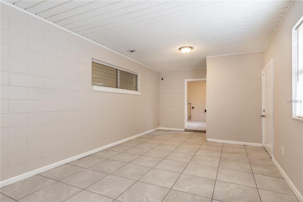 5015 KEITH PLACE, ORLANDO, Florida 32808, 4 Bedrooms Bedrooms, 3 Rooms Rooms,1 BathroomBathrooms,Residential,For sale,KEITH,T2922987