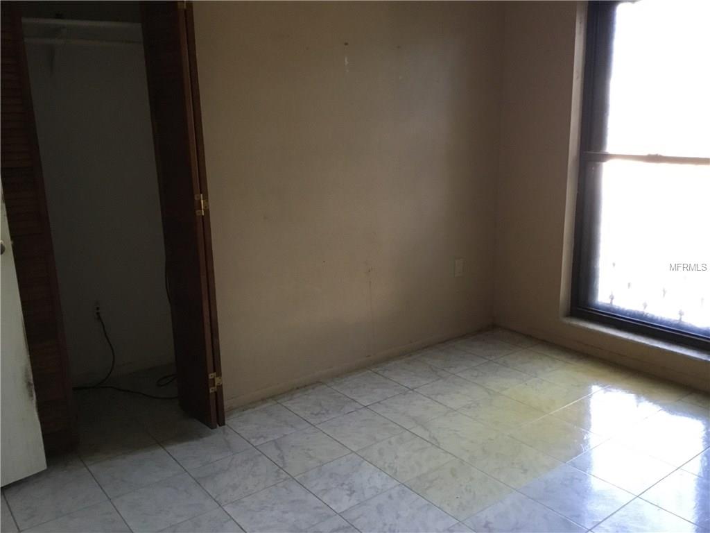 677 GAINES STREET NW, PORT CHARLOTTE, Florida 33952, 3 Bedrooms Bedrooms, 5 Rooms Rooms,2 BathroomsBathrooms,Residential,For sale,GAINES,C7248057