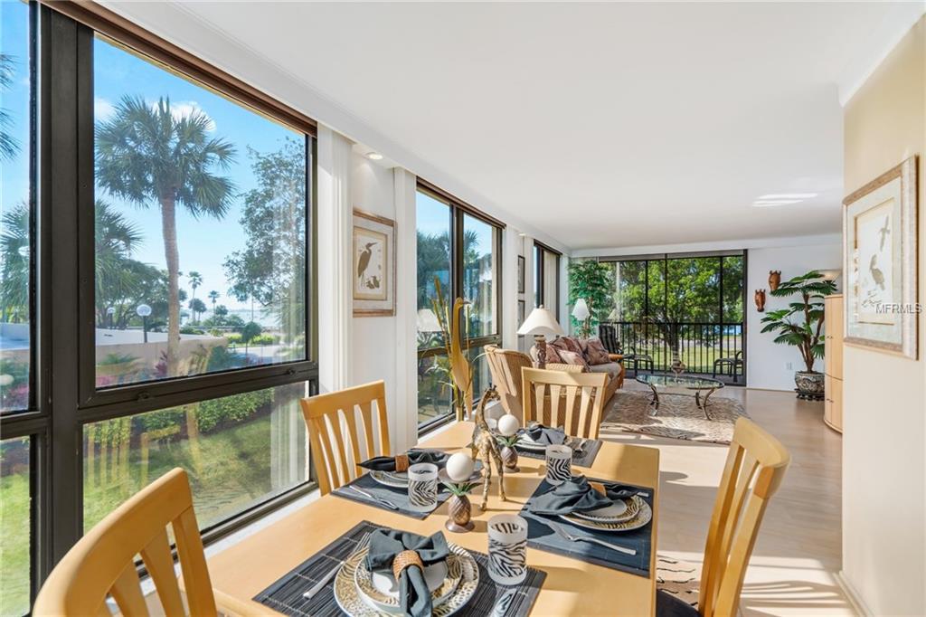 707 S GULFSTREAM AVENUE, SARASOTA, Florida 34236, 2 Bedrooms Bedrooms, 5 Rooms Rooms,2 BathroomsBathrooms,Residential,For sale,GULFSTREAM,A4208256
