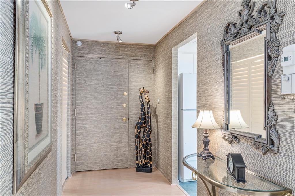 707 S GULFSTREAM AVENUE, SARASOTA, Florida 34236, 2 Bedrooms Bedrooms, 5 Rooms Rooms,2 BathroomsBathrooms,Residential,For sale,GULFSTREAM,A4208256