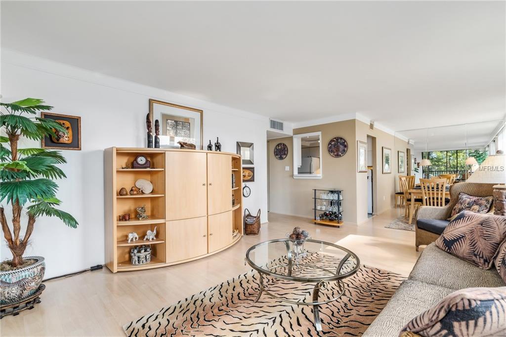 707 S GULFSTREAM AVENUE, SARASOTA, Florida 34236, 2 Bedrooms Bedrooms, 5 Rooms Rooms,2 BathroomsBathrooms,Residential,For sale,GULFSTREAM,A4208256