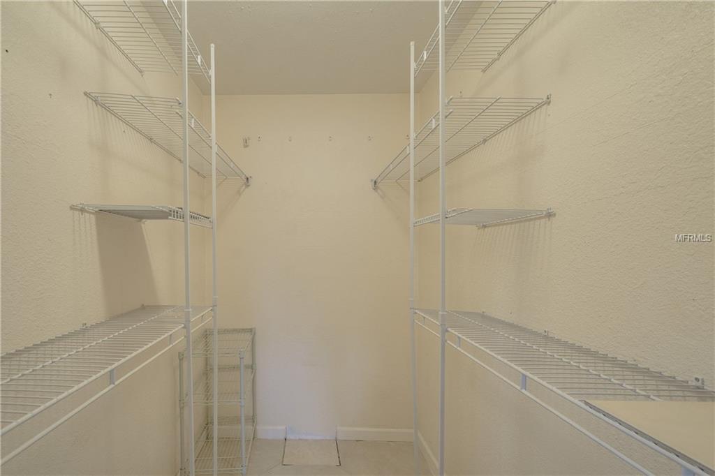 2640 REGATTA DRIVE, SARASOTA, Florida 34231, 2 Bedrooms Bedrooms, 8 Rooms Rooms,2 BathroomsBathrooms,Residential,For sale,REGATTA,A4208611