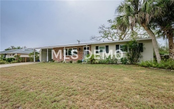 2640 REGATTA DRIVE, SARASOTA, Florida 34231, 2 Bedrooms Bedrooms, 8 Rooms Rooms,2 BathroomsBathrooms,Residential,For sale,REGATTA,A4208611