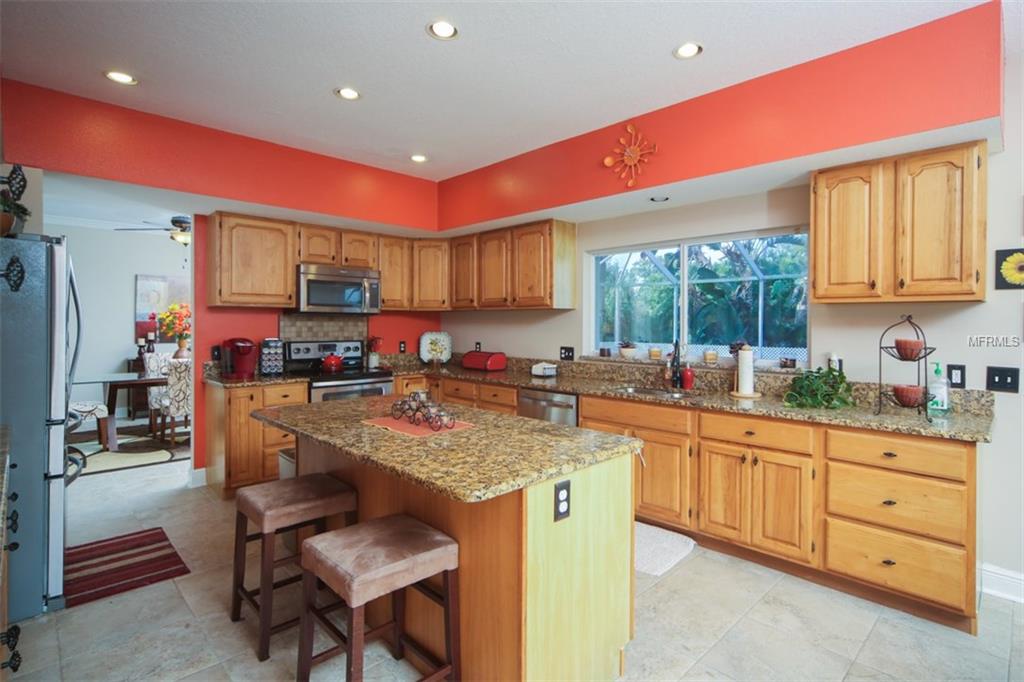 6136 9TH AVENUE CIRCLE NE, BRADENTON, Florida 34212, 5 Bedrooms Bedrooms, 9 Rooms Rooms,3 BathroomsBathrooms,Residential,For sale,9TH AVENUE,A4209208