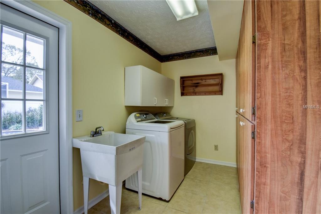 2108 W FORE DRIVE, TAMPA, Florida 33612, 4 Bedrooms Bedrooms, 9 Rooms Rooms,3 BathroomsBathrooms,Residential,For sale,FORE,T2927472