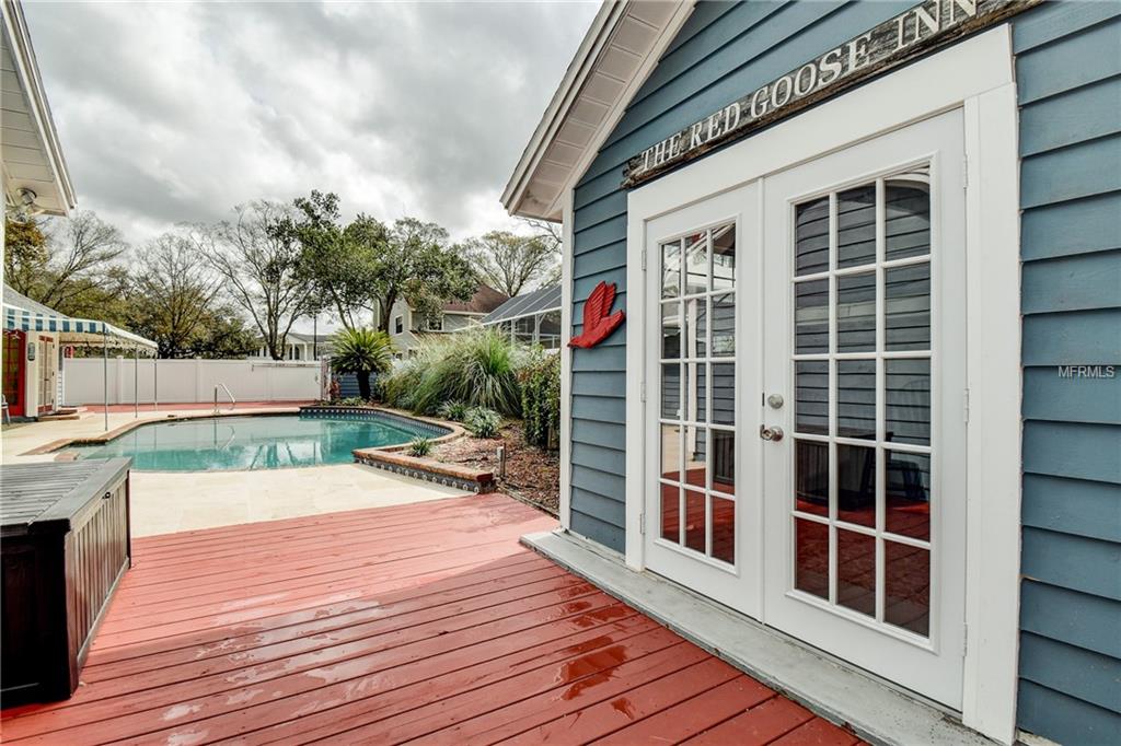 2108 W FORE DRIVE, TAMPA, Florida 33612, 4 Bedrooms Bedrooms, 9 Rooms Rooms,3 BathroomsBathrooms,Residential,For sale,FORE,T2927472