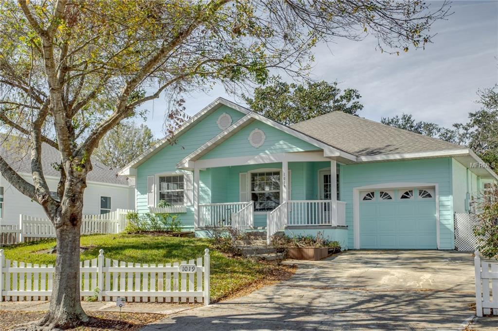 1019 LAKE ELSIE DRIVE, TAVARES, Florida 32778, 3 Bedrooms Bedrooms, 6 Rooms Rooms,2 BathroomsBathrooms,Residential,For sale,LAKE ELSIE,G4852658