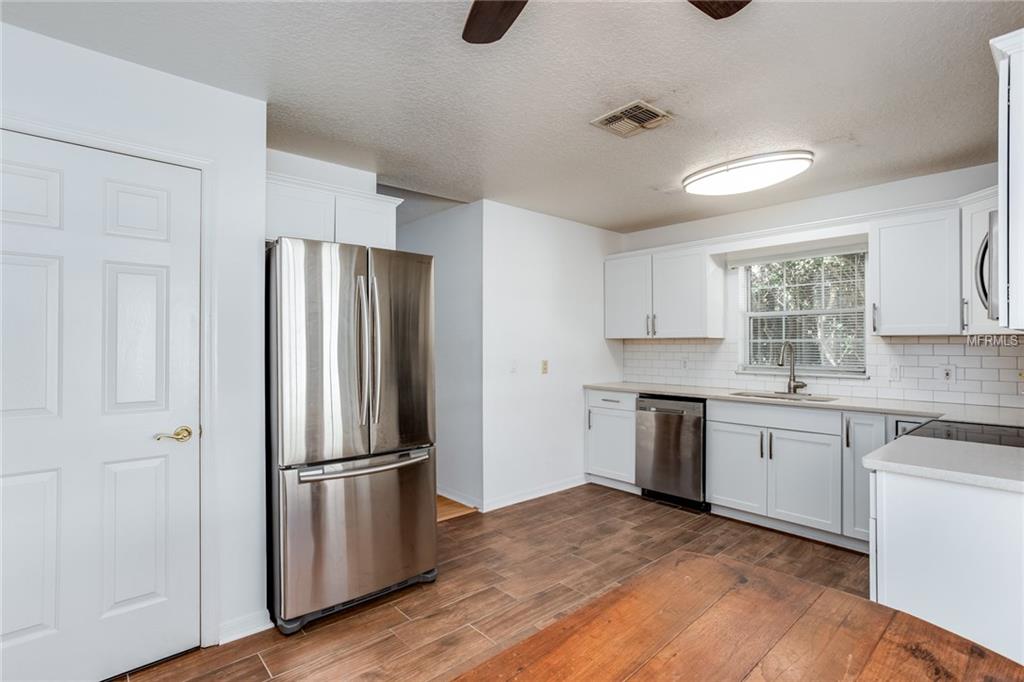 1019 LAKE ELSIE DRIVE, TAVARES, Florida 32778, 3 Bedrooms Bedrooms, 6 Rooms Rooms,2 BathroomsBathrooms,Residential,For sale,LAKE ELSIE,G4852658