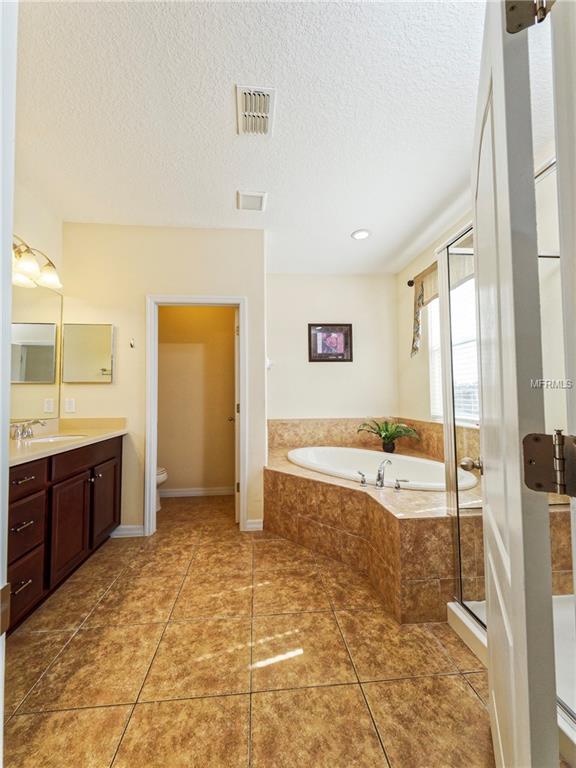 8048 CRUSHED PEPPER AVENUE, ORLANDO, Florida 32817, 4 Bedrooms Bedrooms, 11 Rooms Rooms,3 BathroomsBathrooms,Residential,For sale,CRUSHED PEPPER,O5561725