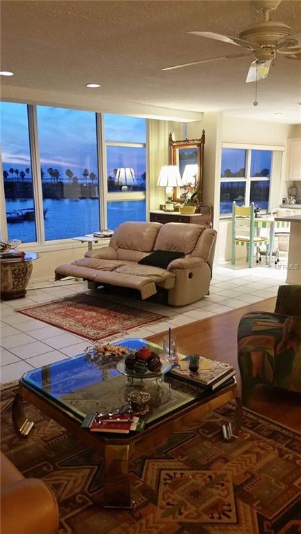 226 GOLDEN GATE POINT, SARASOTA, Florida 34236, 2 Bedrooms Bedrooms, 6 Rooms Rooms,2 BathroomsBathrooms,Residential,For sale,GOLDEN GATE,A4205466