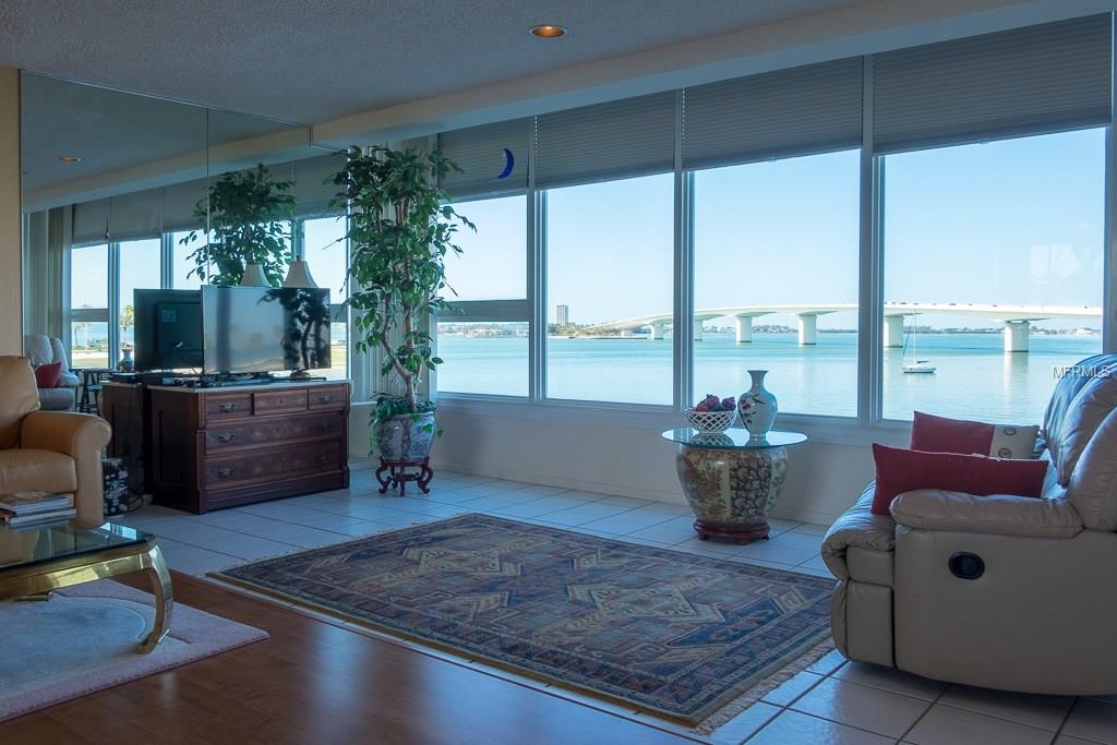 226 GOLDEN GATE POINT, SARASOTA, Florida 34236, 2 Bedrooms Bedrooms, 6 Rooms Rooms,2 BathroomsBathrooms,Residential,For sale,GOLDEN GATE,A4205466