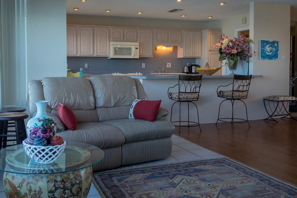 226 GOLDEN GATE POINT, SARASOTA, Florida 34236, 2 Bedrooms Bedrooms, 6 Rooms Rooms,2 BathroomsBathrooms,Residential,For sale,GOLDEN GATE,A4205466