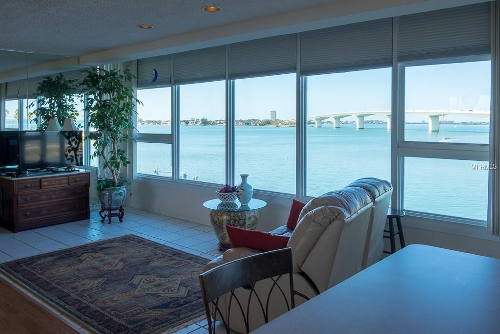 226 GOLDEN GATE POINT, SARASOTA, Florida 34236, 2 Bedrooms Bedrooms, 6 Rooms Rooms,2 BathroomsBathrooms,Residential,For sale,GOLDEN GATE,A4205466
