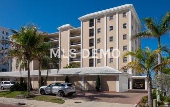 226 GOLDEN GATE POINT, SARASOTA, Florida 34236, 2 Bedrooms Bedrooms, 6 Rooms Rooms,2 BathroomsBathrooms,Residential,For sale,GOLDEN GATE,A4205466