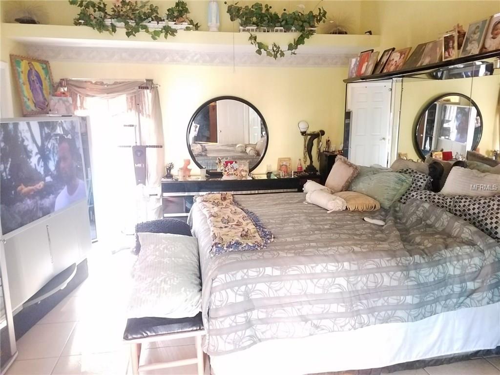 247 OAK CHASE PL, DAVENPORT, Florida 33896, 3 Bedrooms Bedrooms, 6 Rooms Rooms,3 BathroomsBathrooms,Residential,For sale,OAK CHASE PL,P4718551