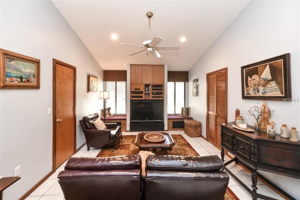 4828 GREYMOSS LANE, SARASOTA, Florida 34233, 3 Bedrooms Bedrooms, 9 Rooms Rooms,2 BathroomsBathrooms,Residential,For sale,GREYMOSS,A4207308