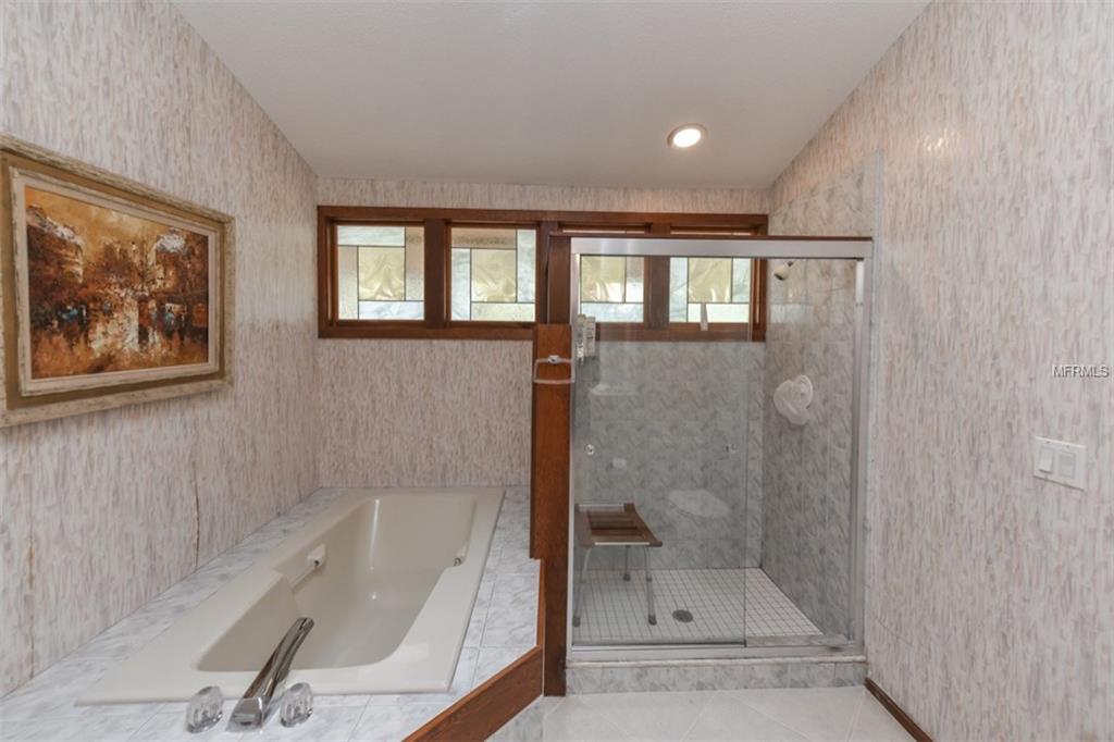 4828 GREYMOSS LANE, SARASOTA, Florida 34233, 3 Bedrooms Bedrooms, 9 Rooms Rooms,2 BathroomsBathrooms,Residential,For sale,GREYMOSS,A4207308