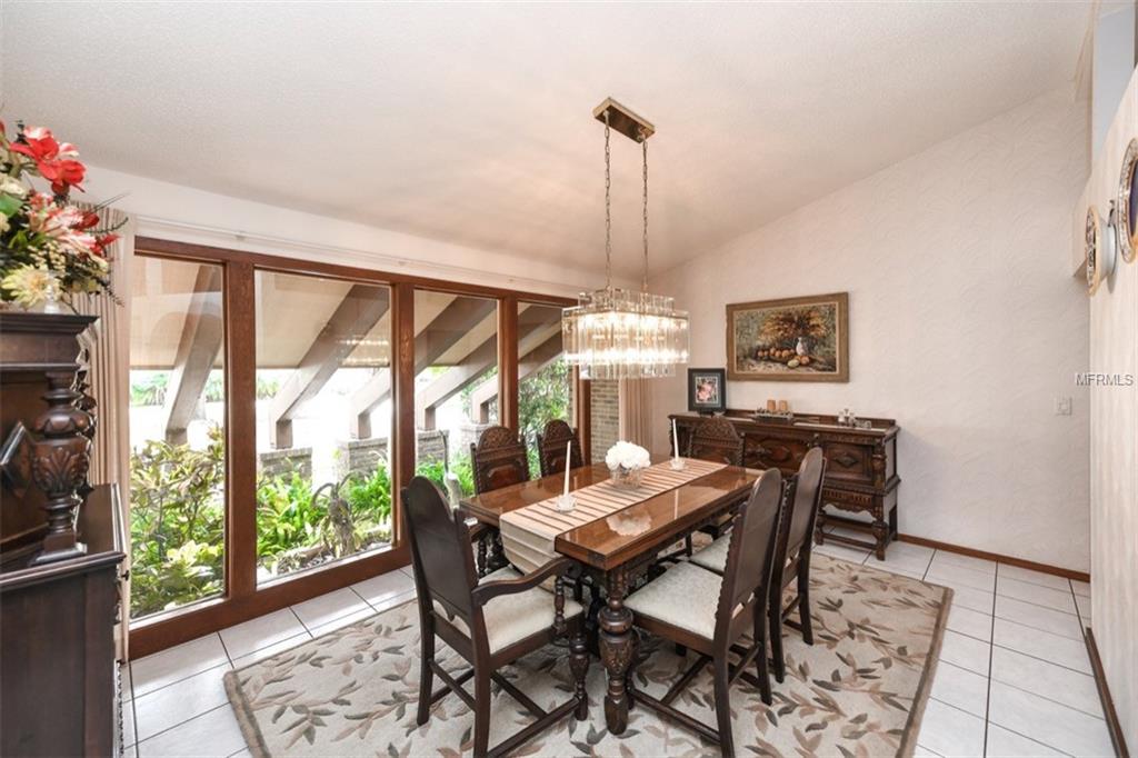 4828 GREYMOSS LANE, SARASOTA, Florida 34233, 3 Bedrooms Bedrooms, 9 Rooms Rooms,2 BathroomsBathrooms,Residential,For sale,GREYMOSS,A4207308