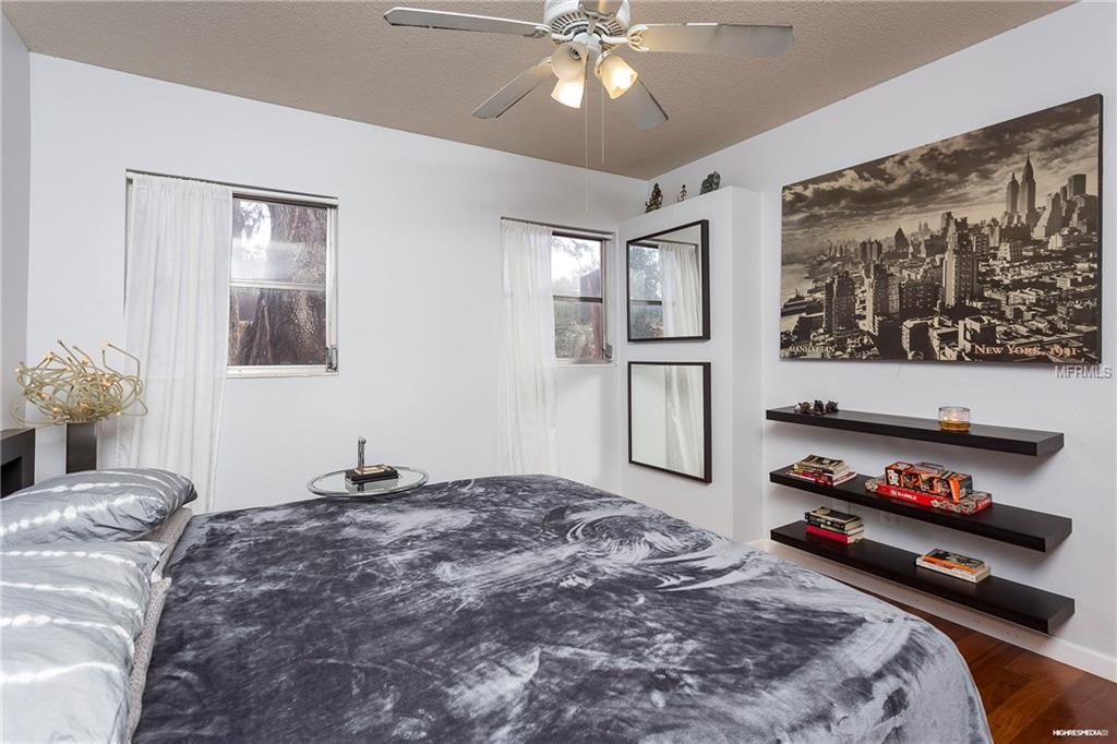 1100 DELANEY AVENUE, ORLANDO, Florida 32806, 2 Bedrooms Bedrooms, 4 Rooms Rooms,1 BathroomBathrooms,Residential,For sale,DELANEY,O5559587