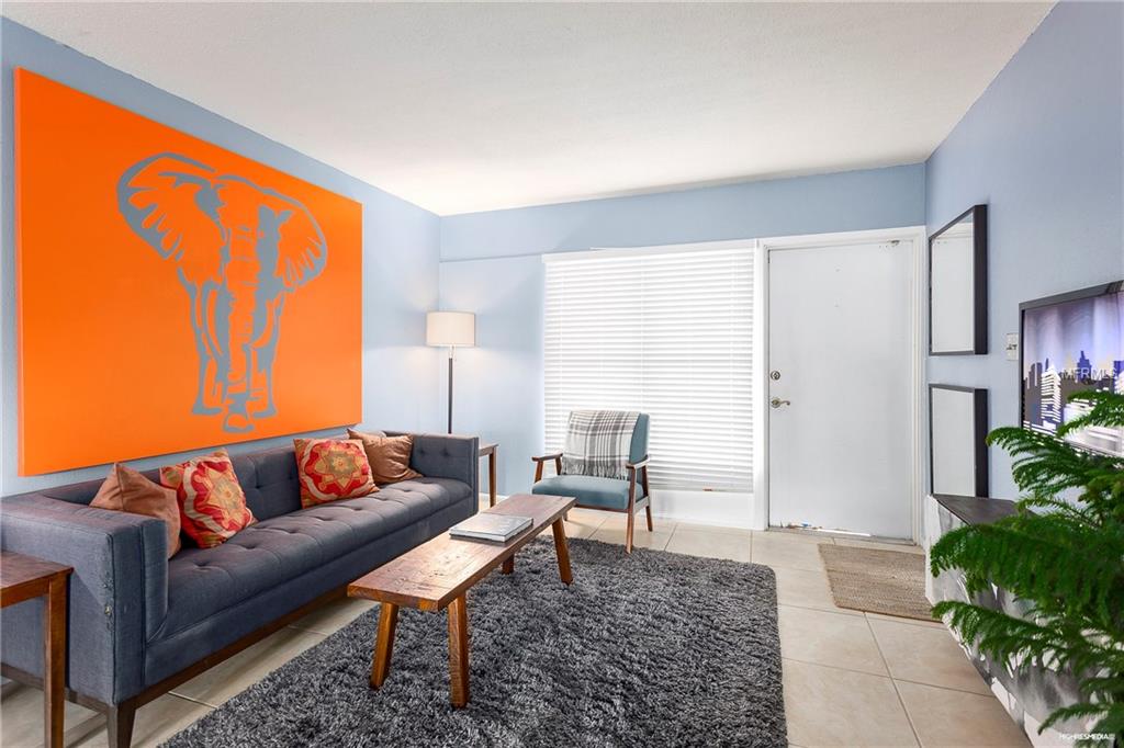 1100 DELANEY AVENUE, ORLANDO, Florida 32806, 2 Bedrooms Bedrooms, 4 Rooms Rooms,1 BathroomBathrooms,Residential,For sale,DELANEY,O5559587