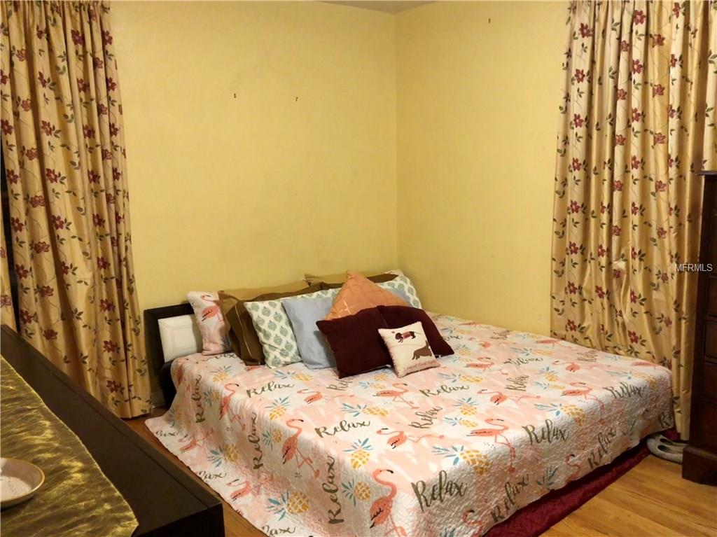 3507 W AZEELE STREET, TAMPA, Florida 33609, 2 Bedrooms Bedrooms, 6 Rooms Rooms,1 BathroomBathrooms,Residential,For sale,AZEELE,T2928047